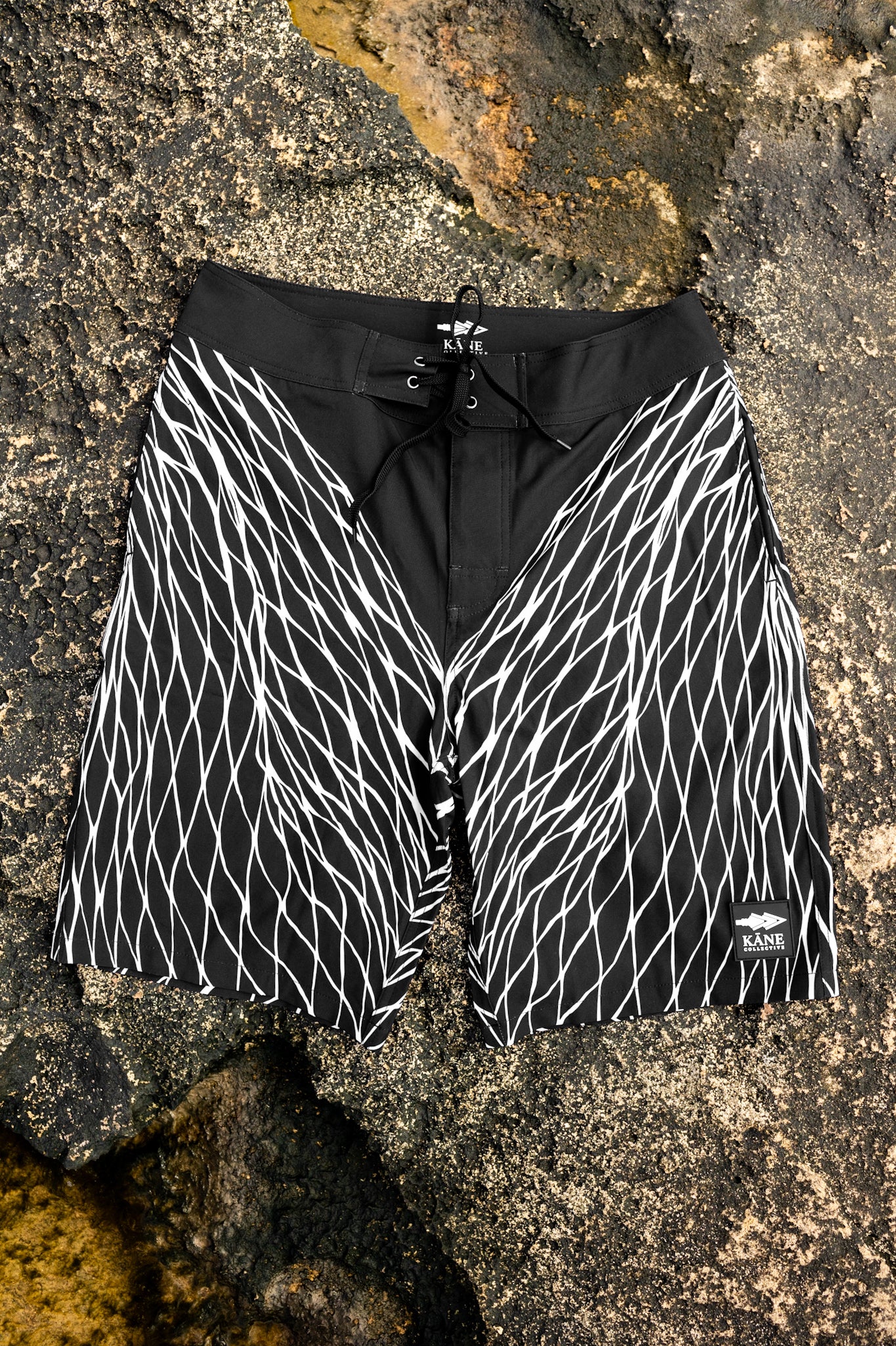 Upena Black/White Kane Boardshorts