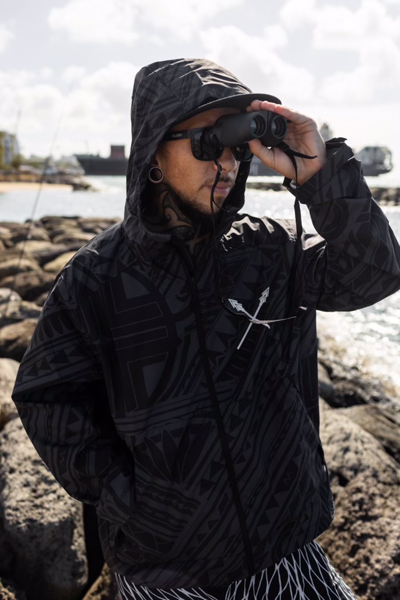 Kane Collection Pasifika Black Windbreaker